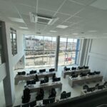 Ambiente de capacitacion con vista interior